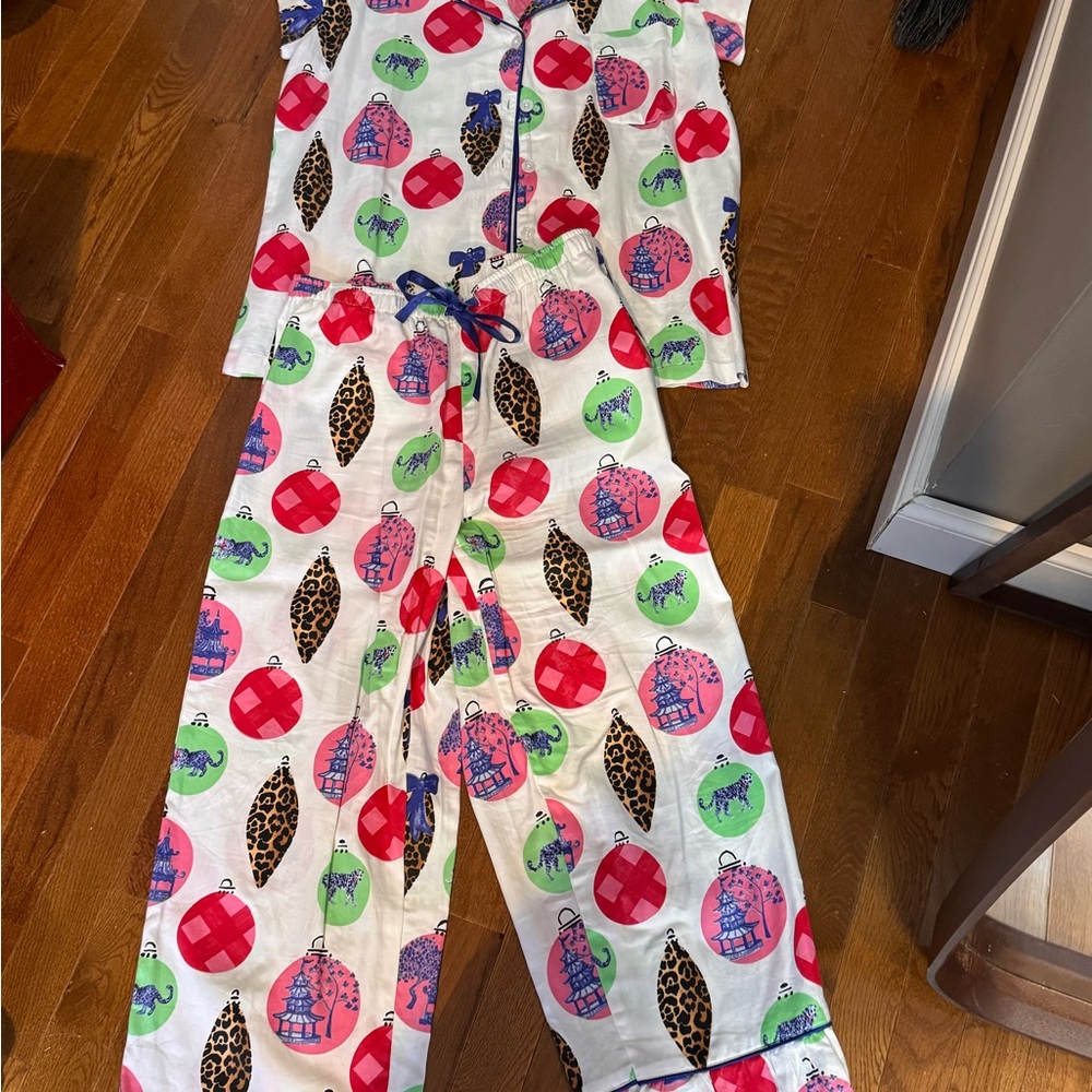 Vibrant Patterned Women's Pajama Set